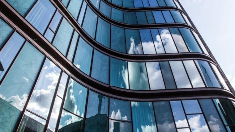 When a handshake isn’t enough: contract formation, part performance & proprietary estoppel in commercial negotiations